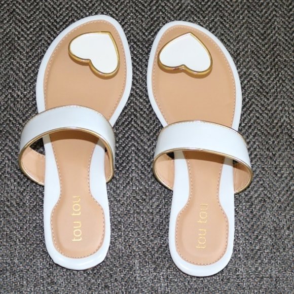 Tou Tou Sweetheart Sandals - Picture 7 of 8